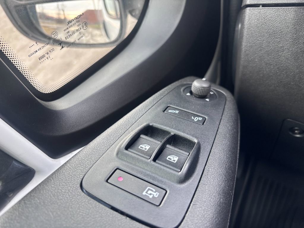 Used 2025 RAM ProMaster 2500 w/ Convenience Group image 26