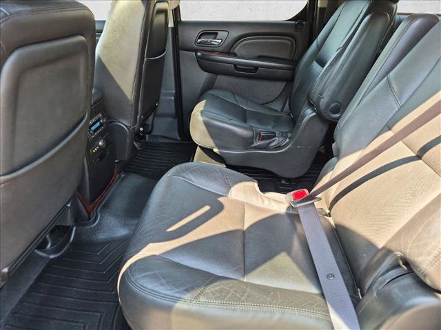Used 2013 Cadillac Escalade ESV Premium AWD/4WD image 18