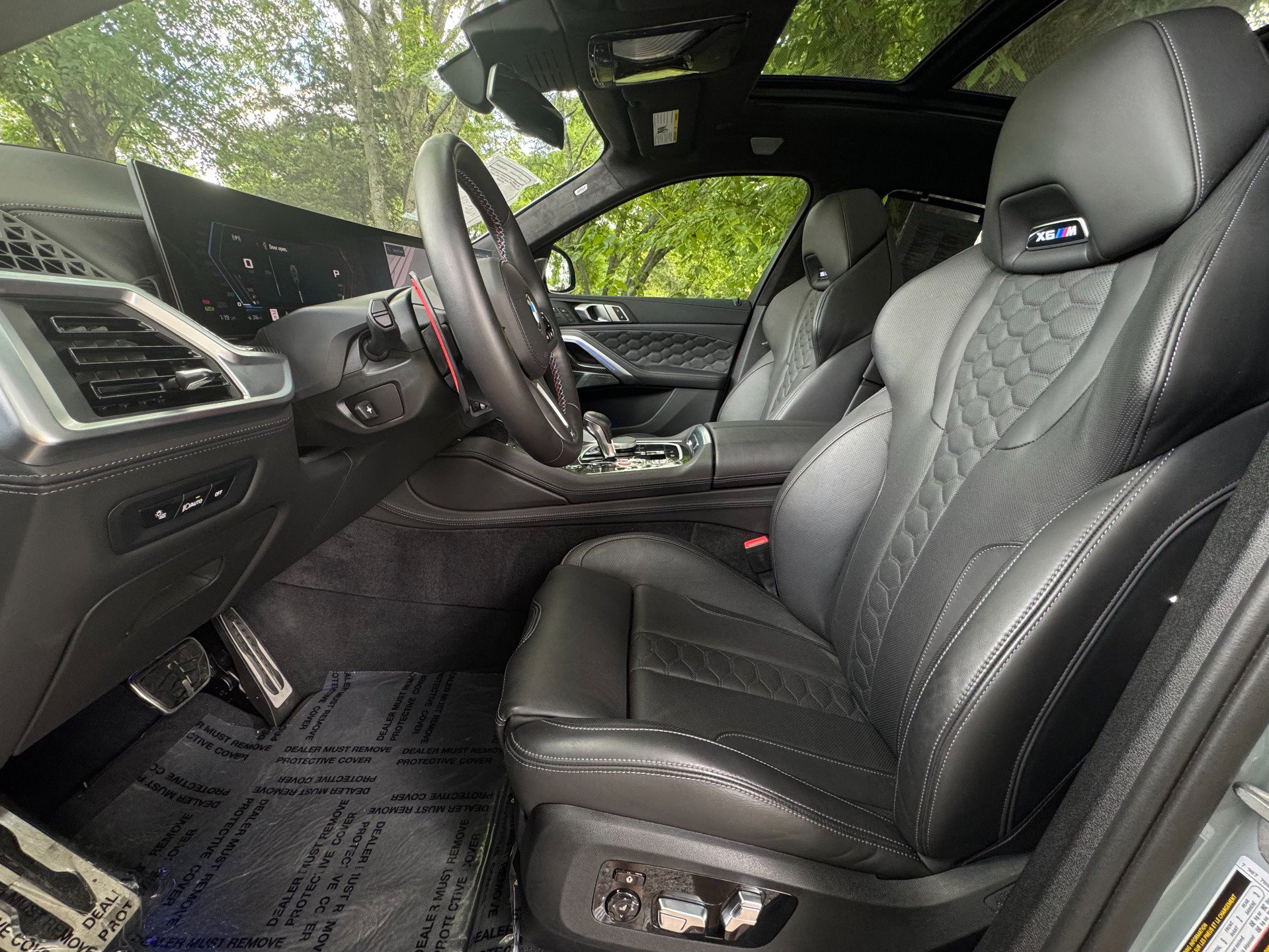 Used 2024 BMW X6 M Competition w/ Executive Package image 9