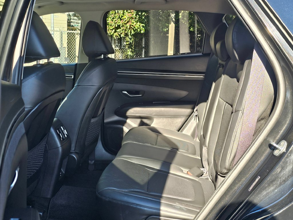Used 2023 Hyundai Tucson SEL w/ Convenience Package AWD/4WD image 16