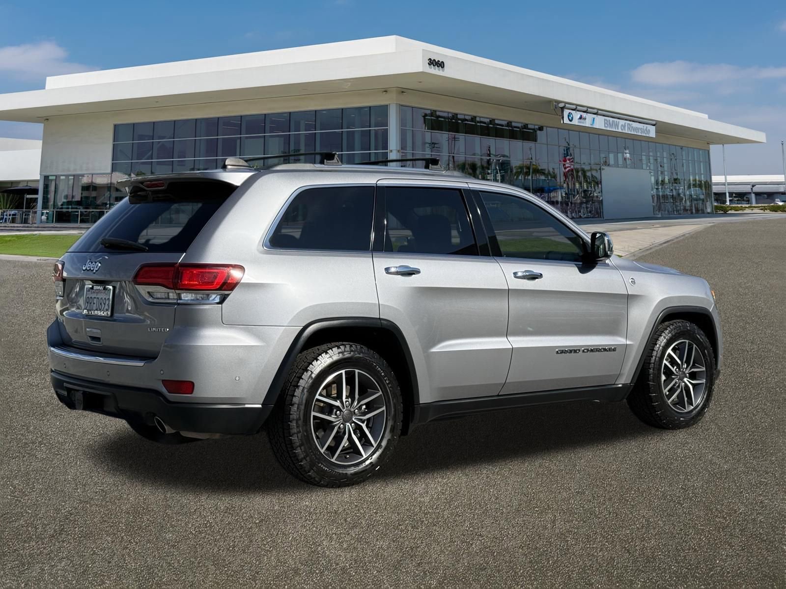 Used 2021 Jeep Grand Cherokee Limited w/ Luxury Group II image 11