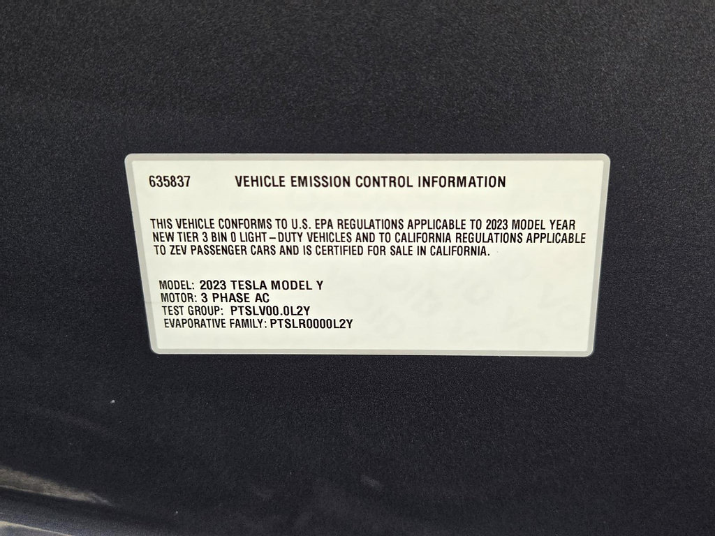 Used 2023 Tesla Model Y Performance AWD/4WD image 26