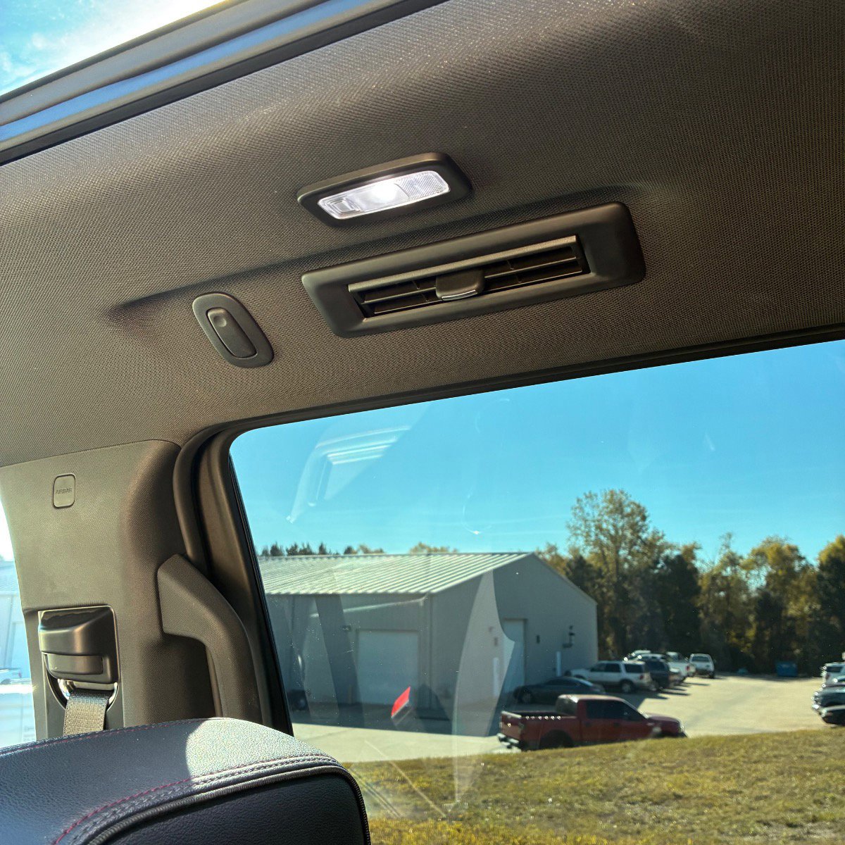 Used 2022 Chevrolet Tahoe RST w/ Luxury Package image 34