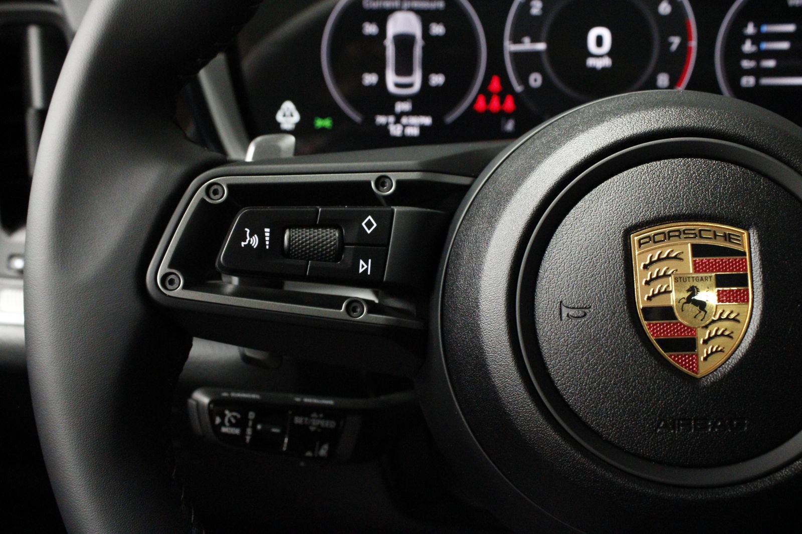 New 2026 Porsche Cayenne Coupe AWD/4WD image 24