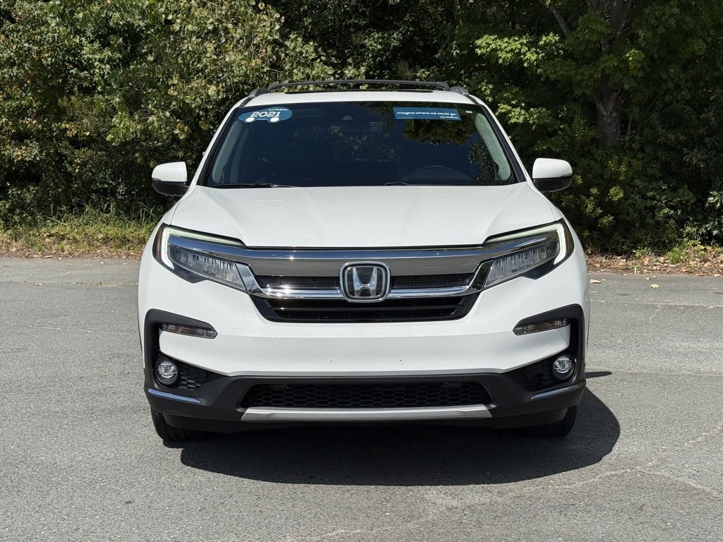 Used 2021 Honda Pilot Touring image 2