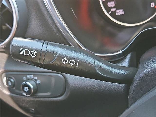 Used 2019 Chevrolet Blazer LT FWD image 16