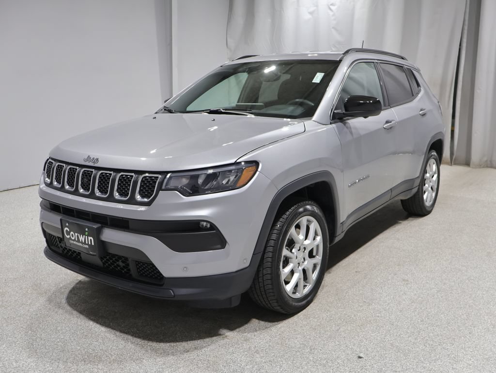 Certified 2023 Jeep Compass Latitude AWD/4WD image 7