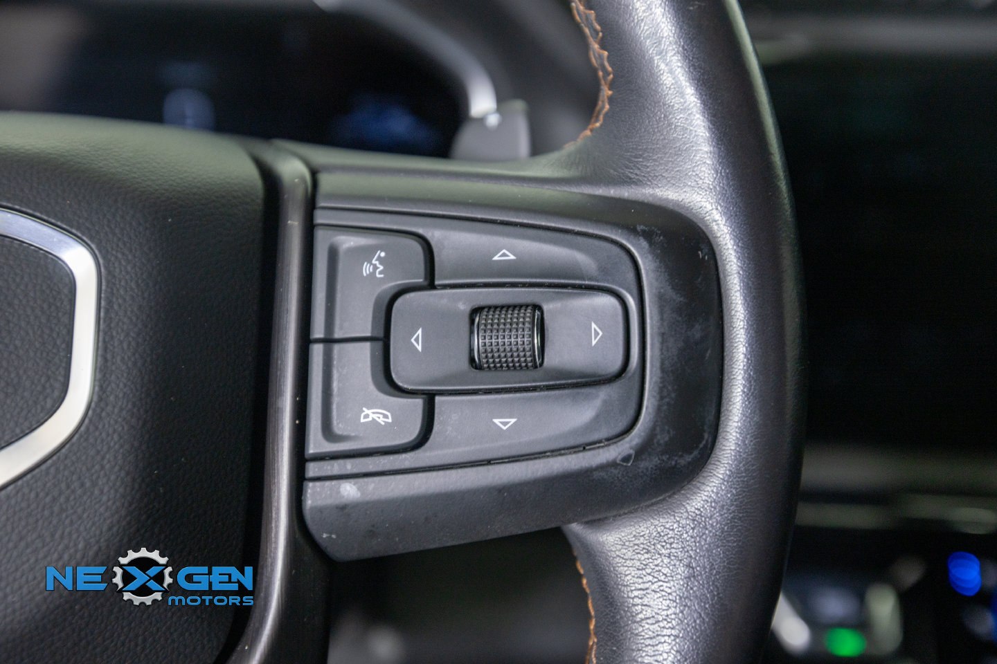Used 2022 GMC Sierra 1500 AT4 w/ AT4 Premium Package AWD/4WD image 18