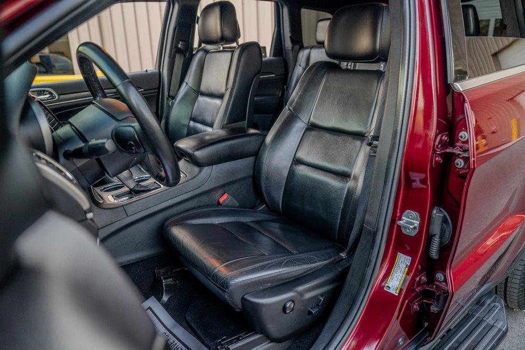 Used 2019 Jeep Grand Cherokee Limited AWD/4WD image 13