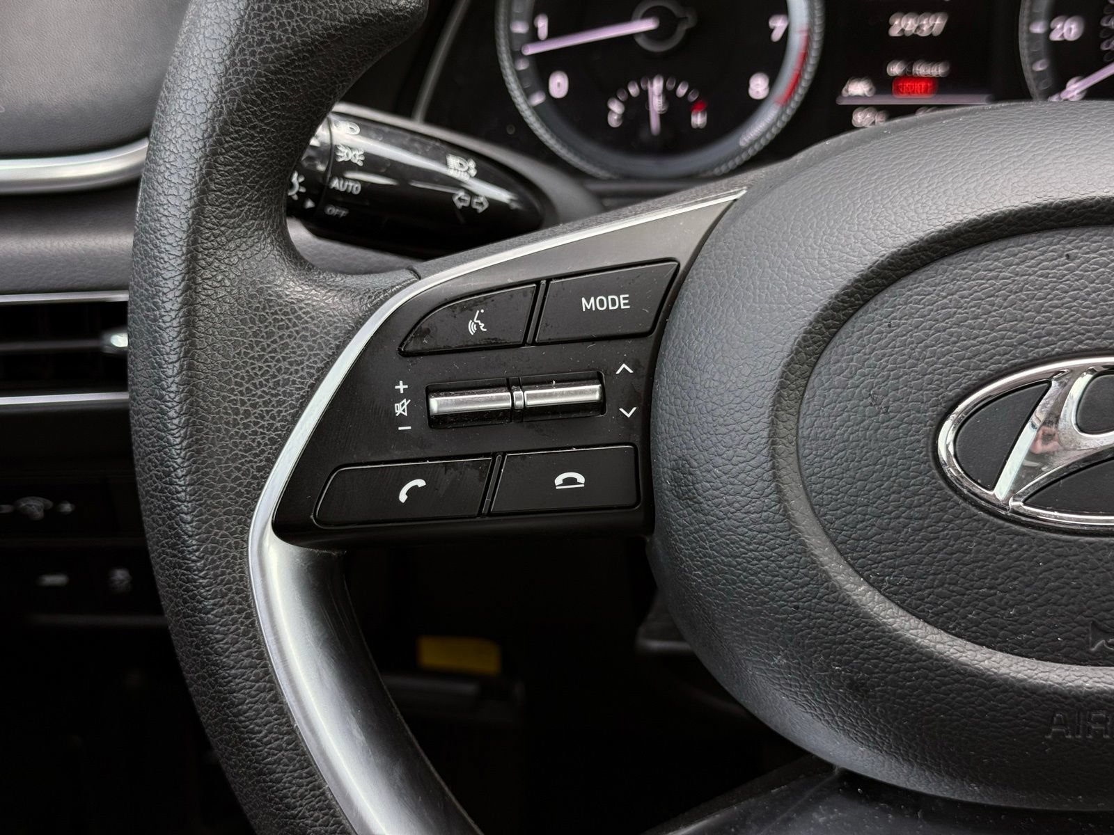 Used 2023 Hyundai Sonata SEL w/ Preferred Accessory Package FWD image 29