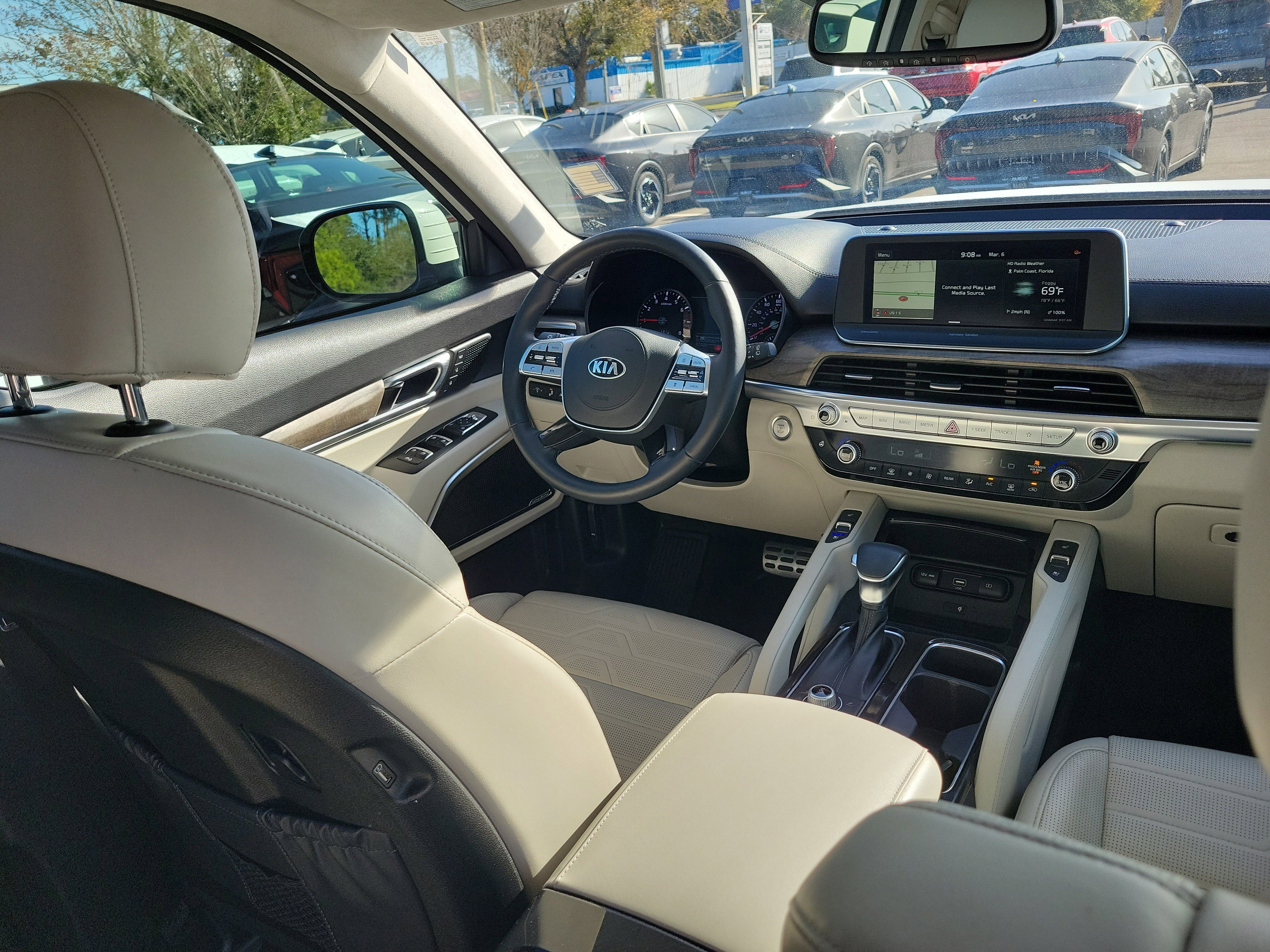 Used 2020 Kia Telluride SX w/ SX Prestige Package image 13