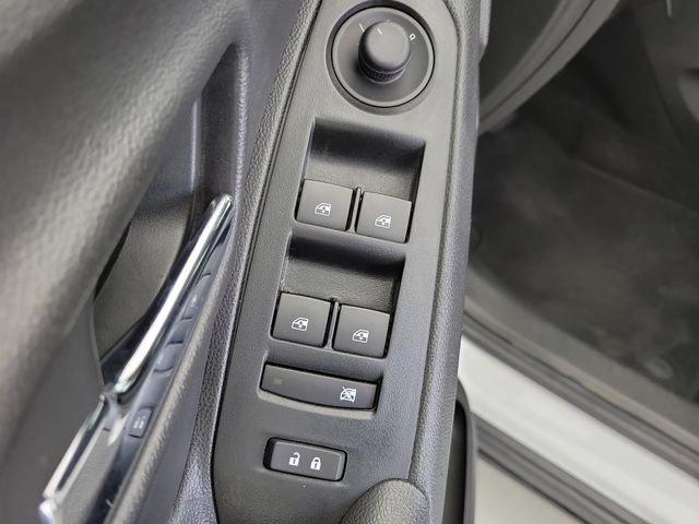 Used 2020 Chevrolet Trax LT w/ LPO, Cargo Package FWD image 21