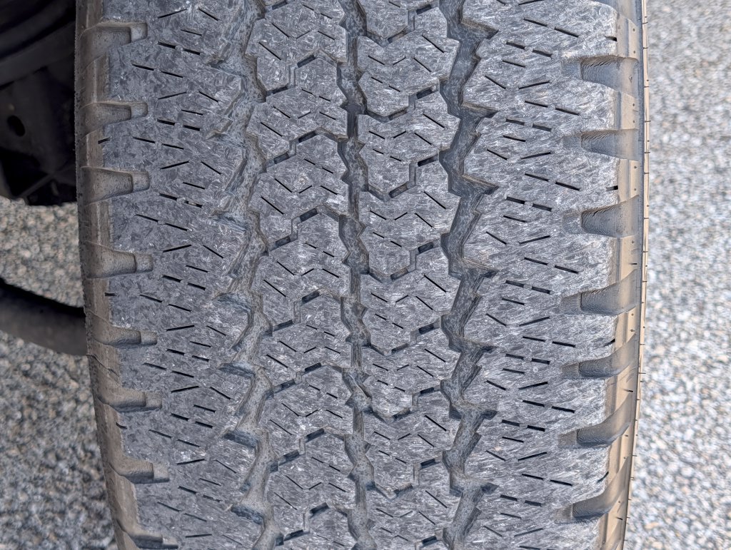 Used 2025 RAM 2500 Limited AWD/4WD image 28