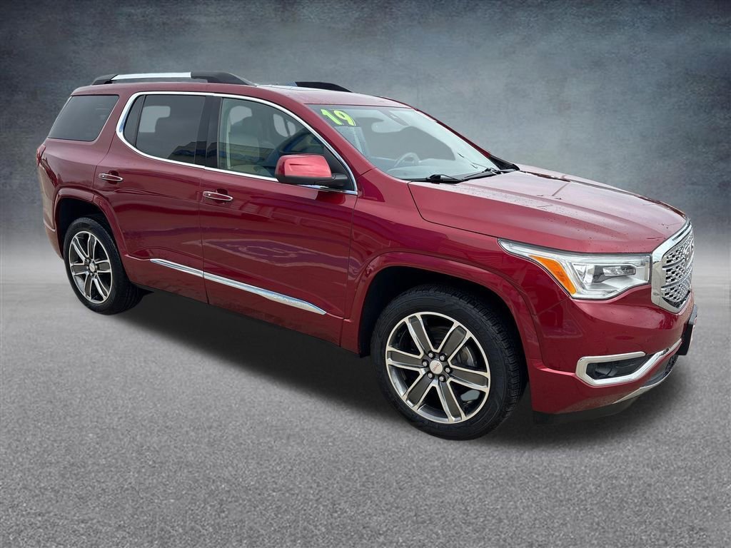 Used 2019 GMC Acadia Denali w/ Technology Package AWD/4WD image 10