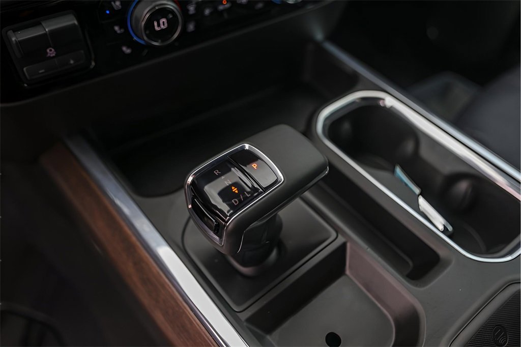 Certified 2023 Chevrolet Silverado 1500 High Country w/ Technology Package image 23