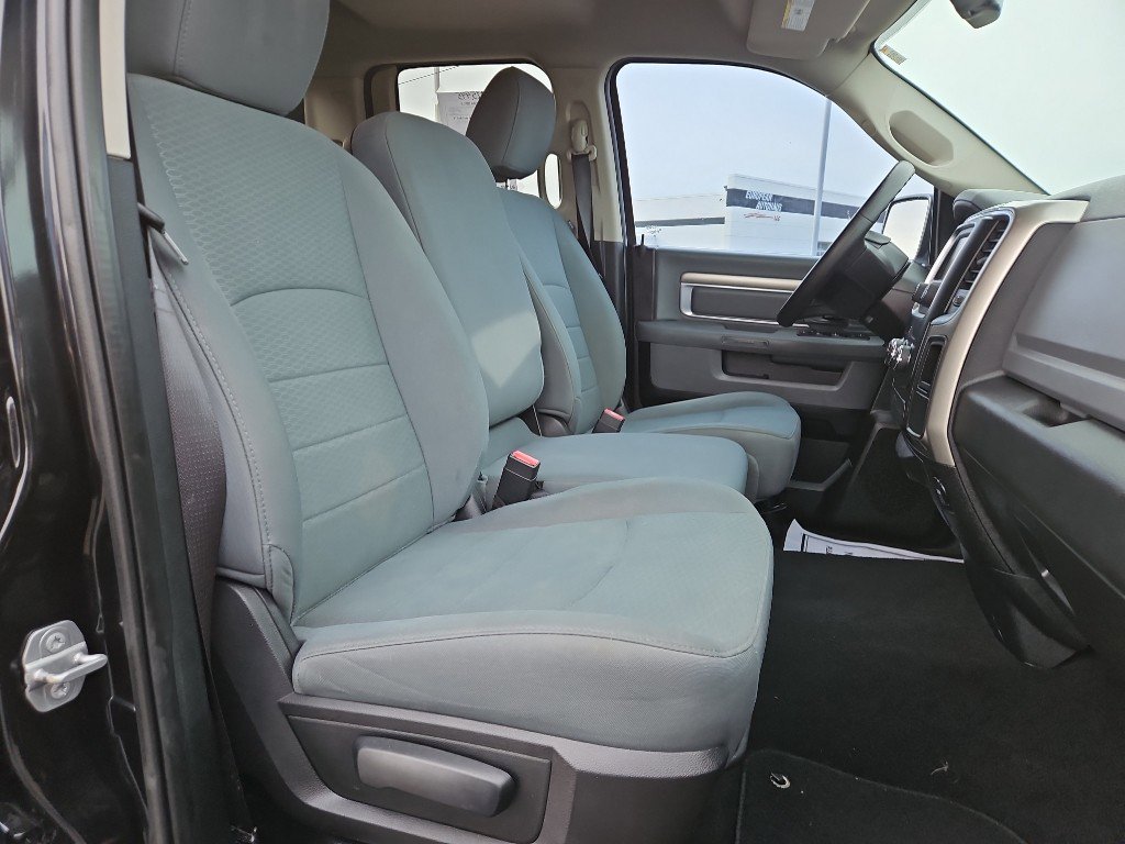 Used 2015 RAM 1500 Classic SLT image 16