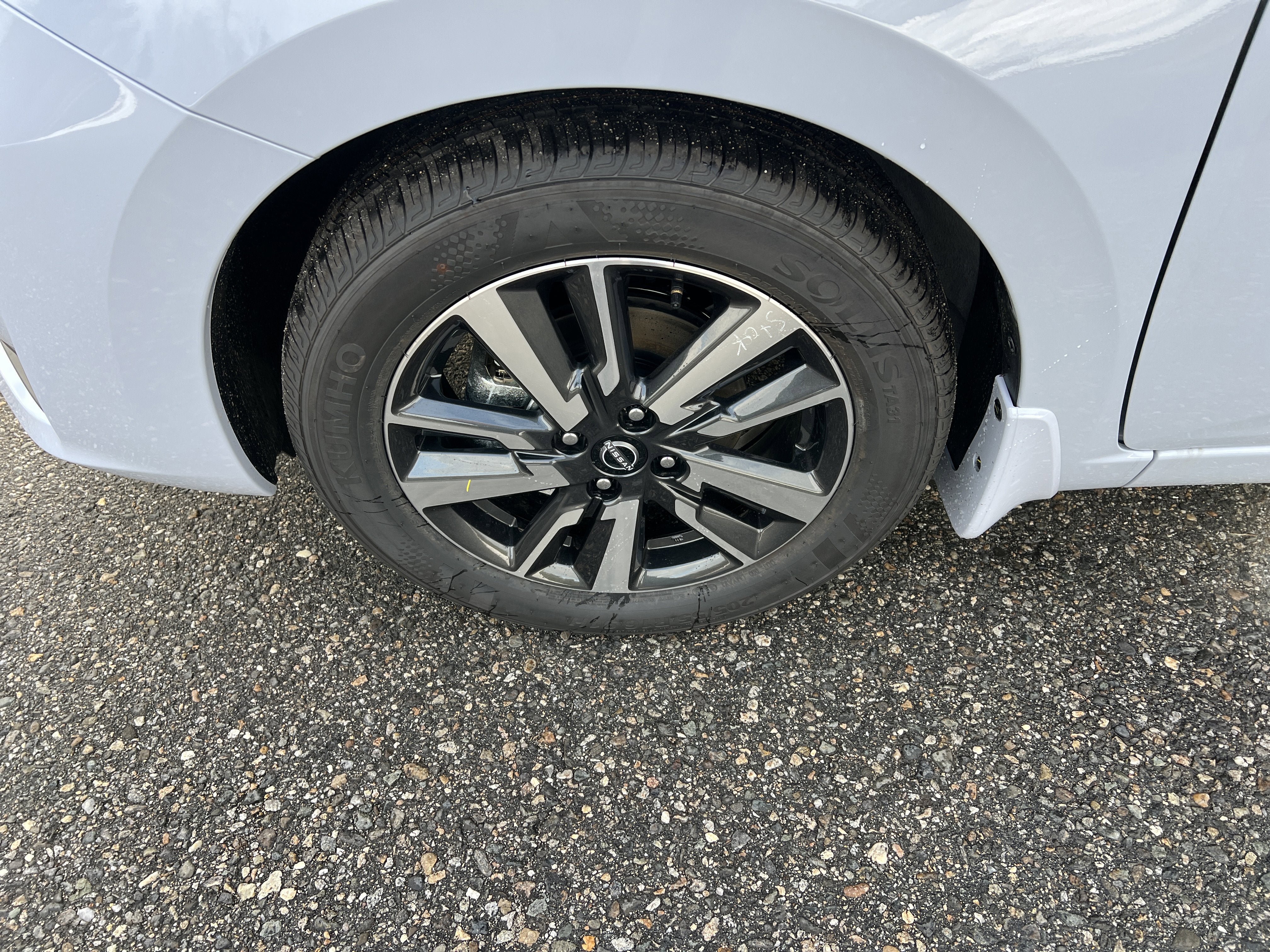 New 2025 Nissan Versa SV w/ Trunk Package FWD image 11