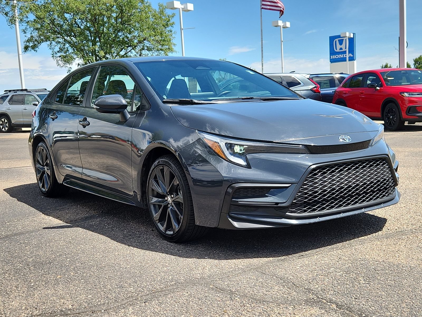 Used 2025 Toyota Corolla SE FWD image 7