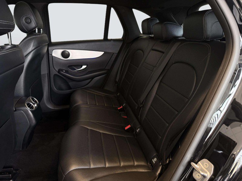 Used 2020 Mercedes-Benz GLC 300 4MATIC w/ Premium Package image 30