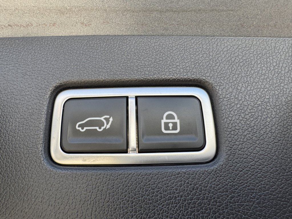 Used 2022 Kia Sorento SX image 41