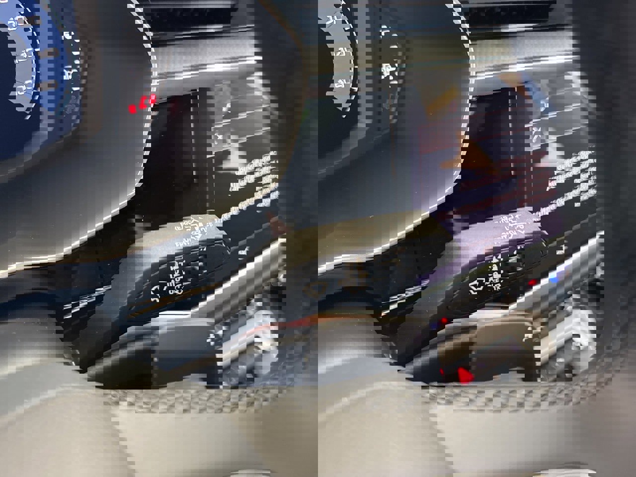 New 2025 Audi Q3 2.0T Premium image 23