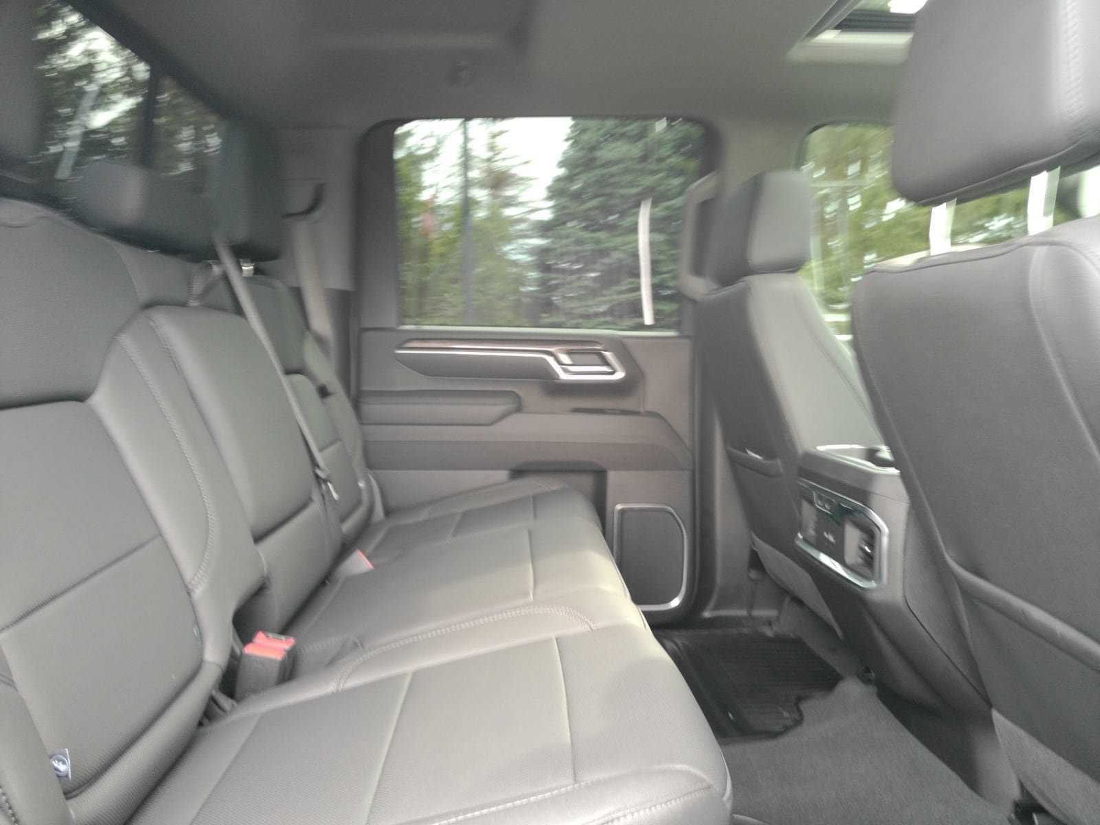 Certified 2025 Chevrolet Silverado 2500 LTZ w/ Trail Boss Package AWD/4WD image 18