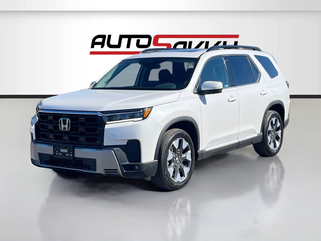 Used 2026 Honda Pilot Touring image 3