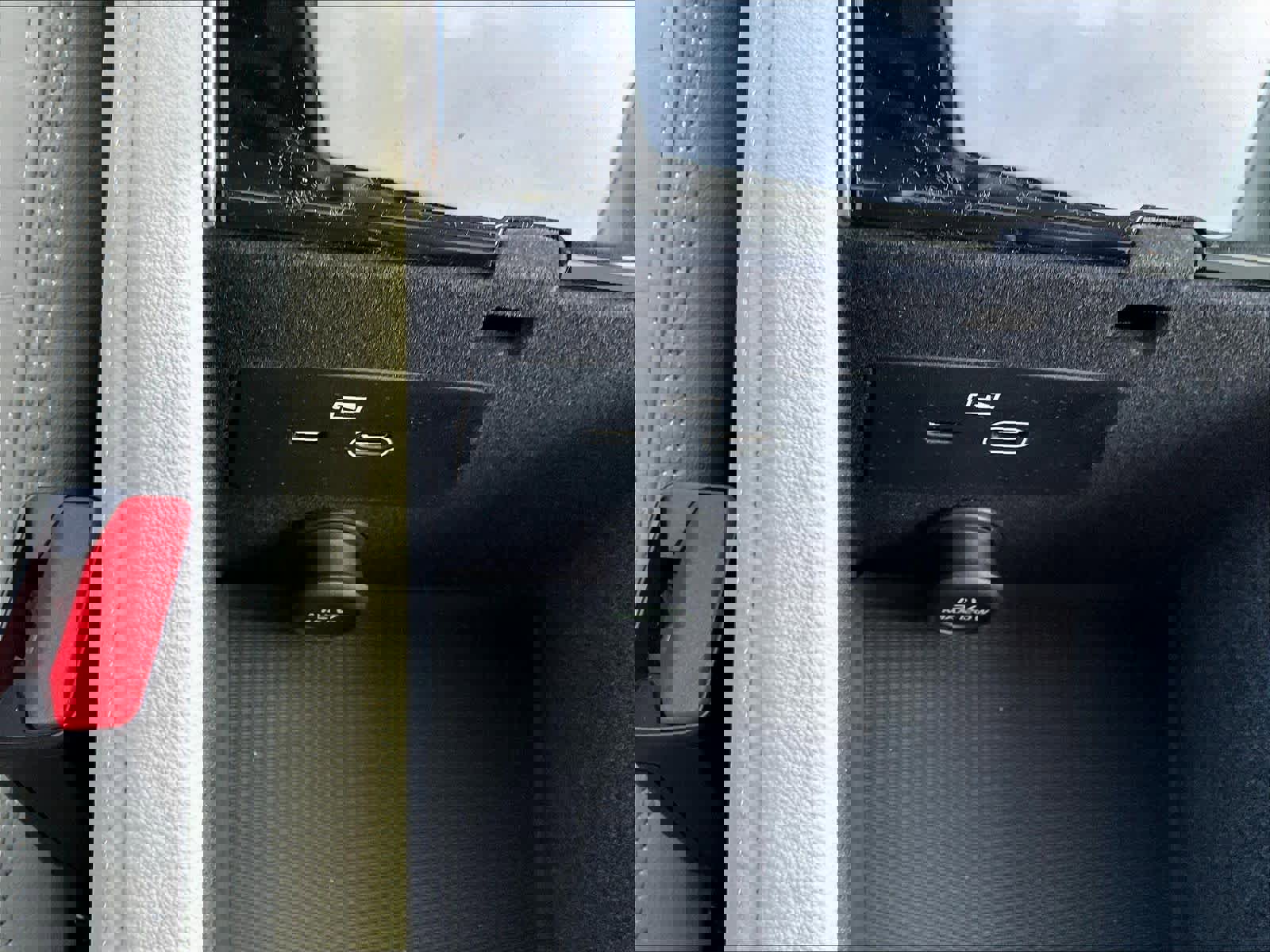 New 2026 Volvo XC90 T8 Ultra w/ Protection Package Premier image 23