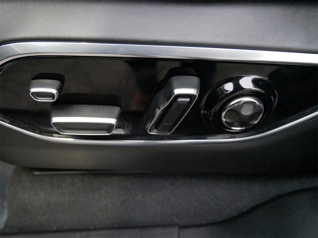 Used 2024 Jeep Grand Cherokee Summit w/ Adv Protech Group IV image 23