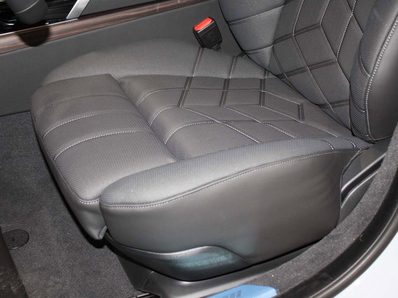 New 2026 BMW i7 eDrive50 w/ M Sport Package image 13