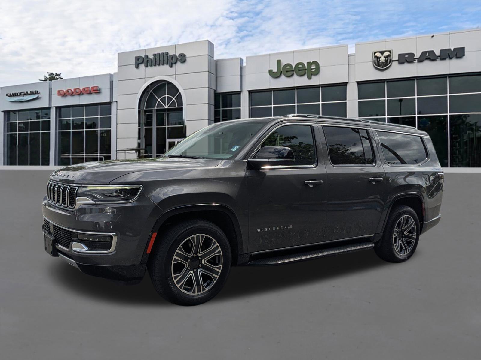 Certified 2024 Jeep Wagoneer L Series II w/ Flexible Seating Group AWD/4WD image 7