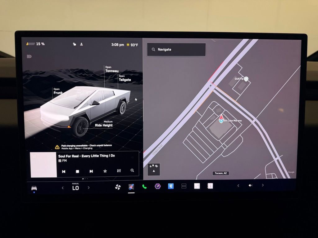 Used 2025 Tesla Cybertruck AWD Crew Cab image 18