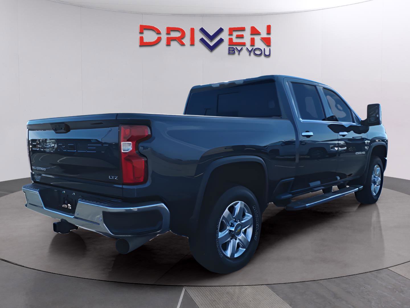 Used 2023 Chevrolet Silverado 2500 LTZ image 7