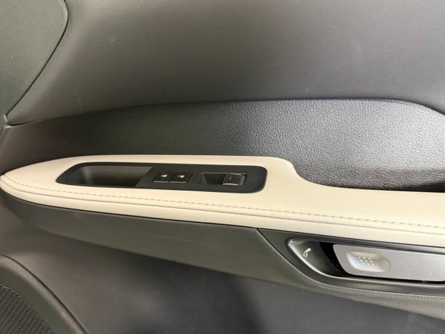 Used 2025 Lexus RX 350 Premium w/ Accessory Package FWD image 32