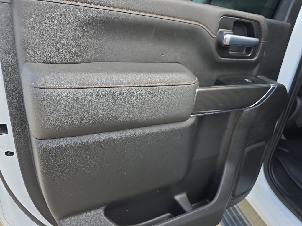 Used 2022 GMC Sierra 2500 AT4 w/ AT4 Premium Plus Package image 11