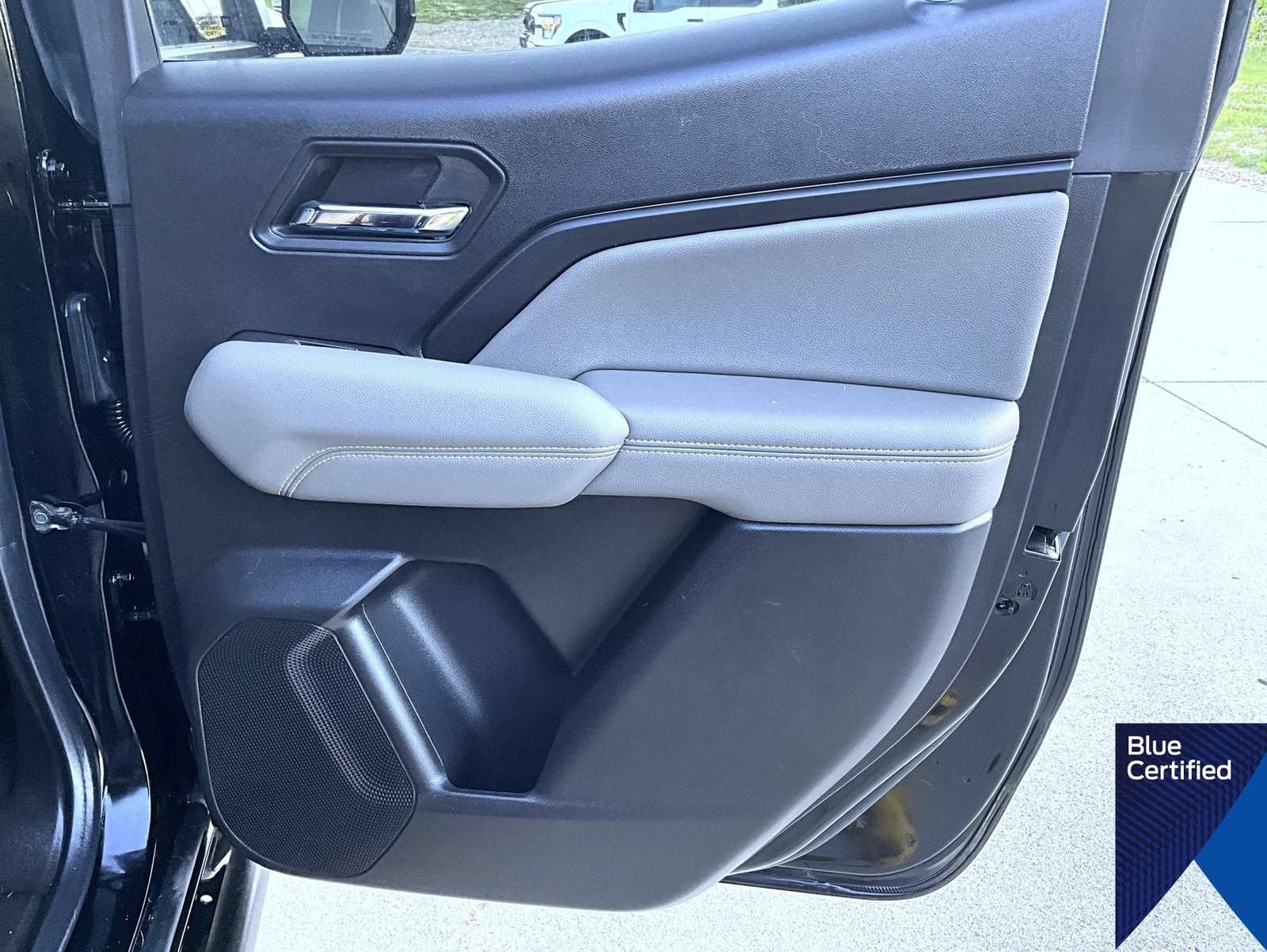 Used 2024 Chevrolet Colorado ZR2 w/ Technology Package AWD/4WD image 18