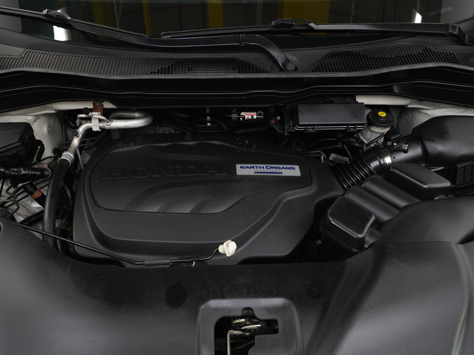 Used 2016 Honda Pilot Touring image 37