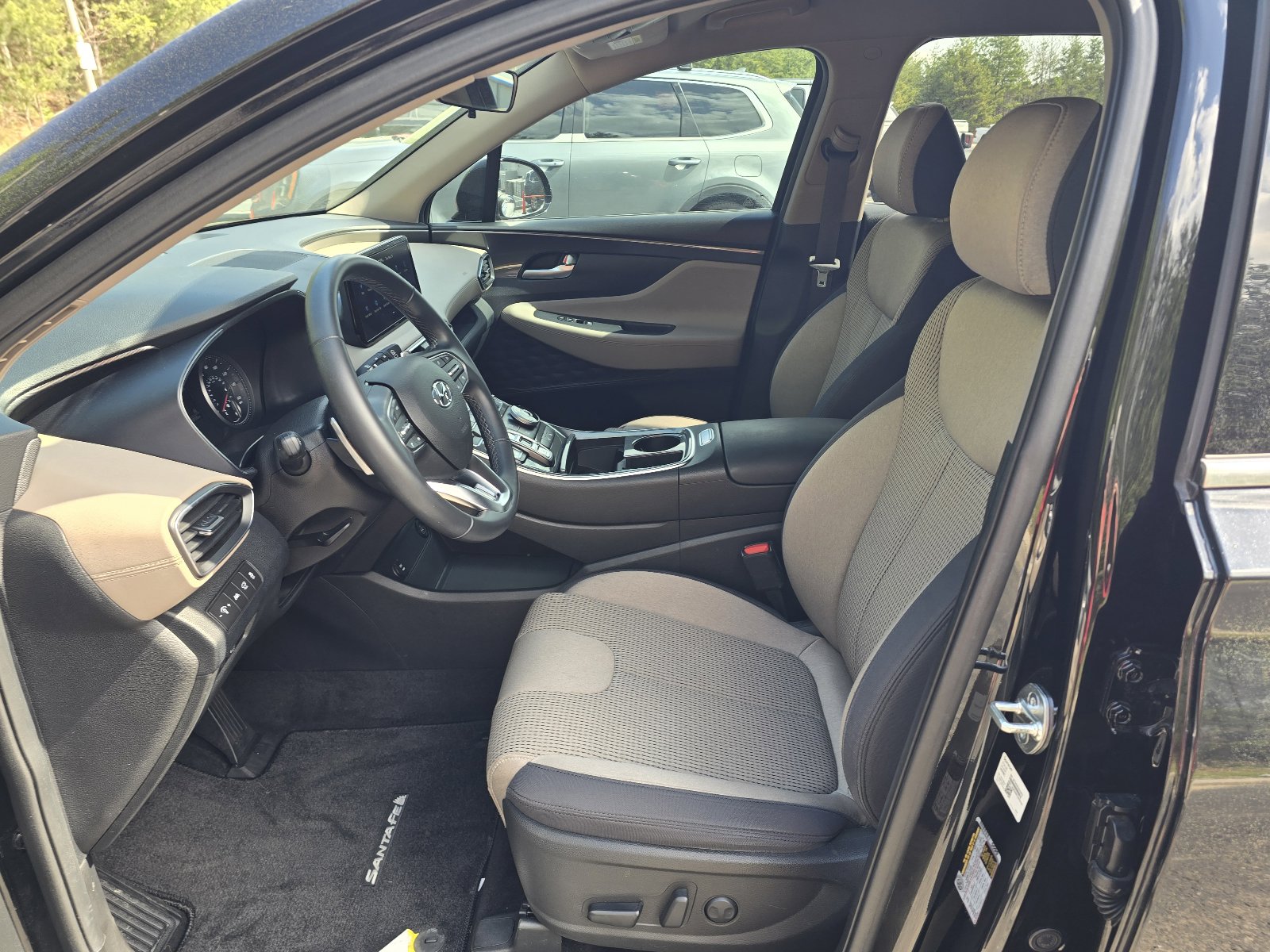 Used 2023 Hyundai Santa Fe SEL image 12