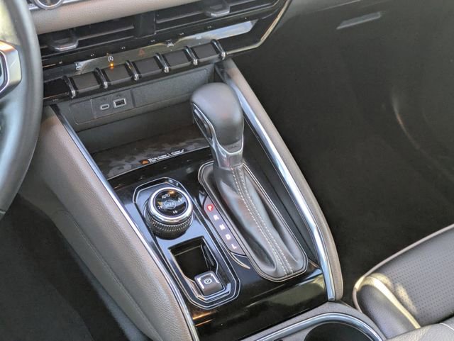 Used 2024 GMC Canyon Denali image 15