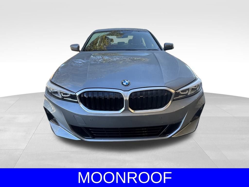 Used 2023 BMW 330i Sedan w/ Convenience Package image 9