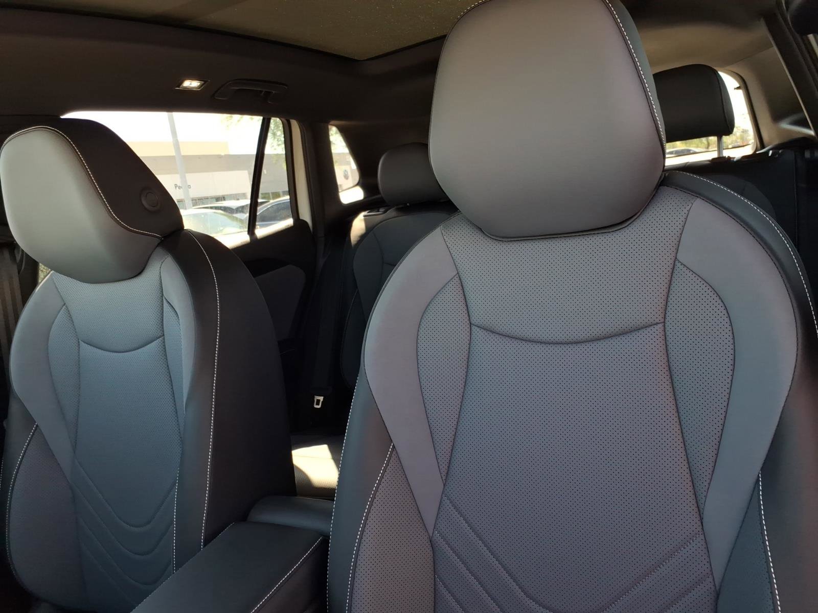 New 2026 Volkswagen Tiguan SE R-Line image 13