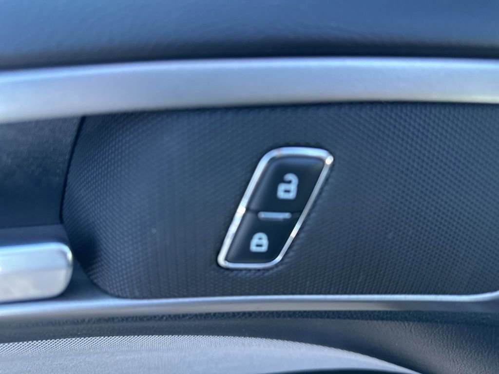 Used 2018 Ford Fusion S image 8