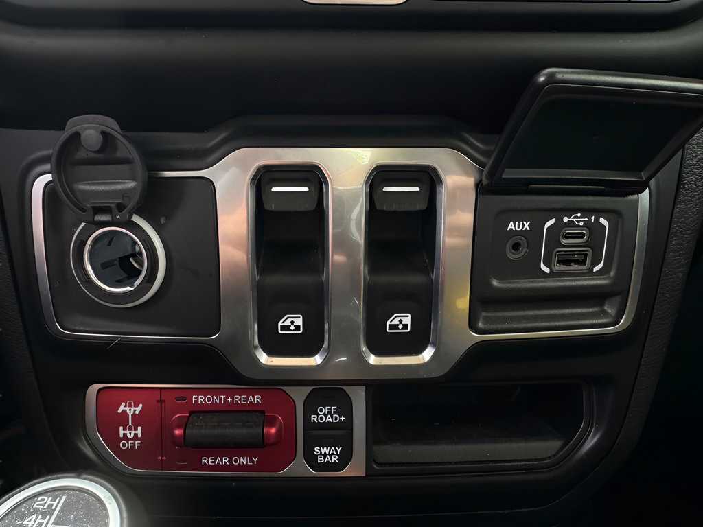 Used 2022 Jeep Wrangler Rubicon AWD/4WD image 26