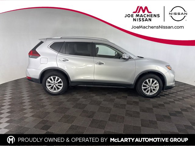 Certified 2020 Nissan Rogue SV image 4