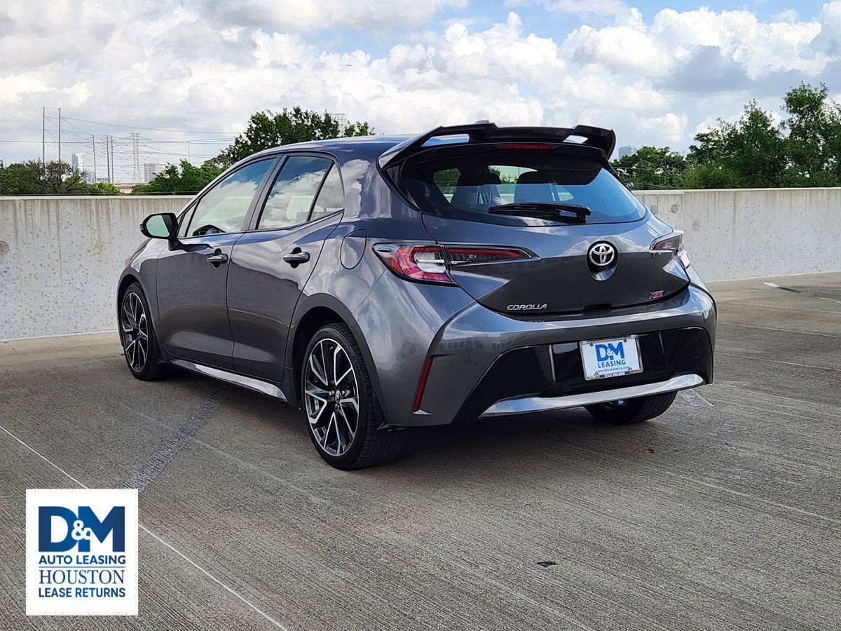 Used 2022 Toyota Corolla XSE FWD image 8