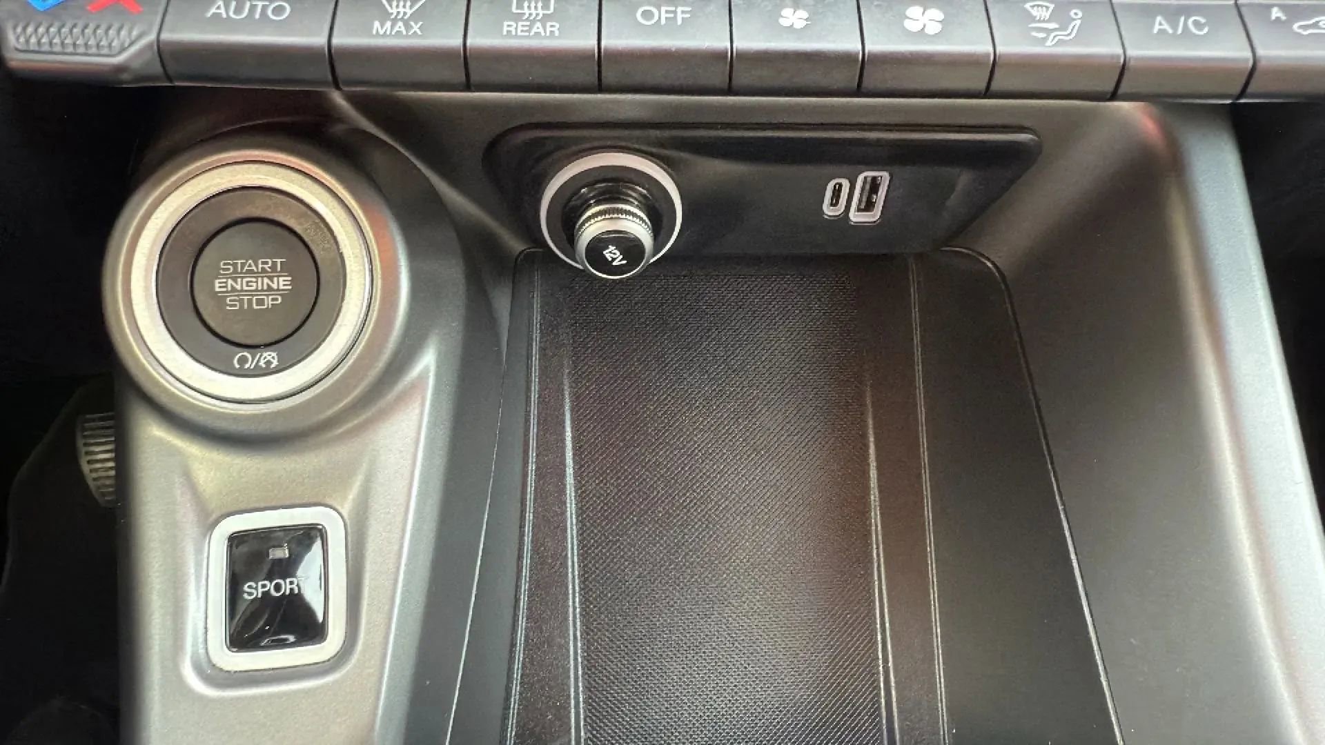 Used 2024 Dodge Hornet R/T image 19