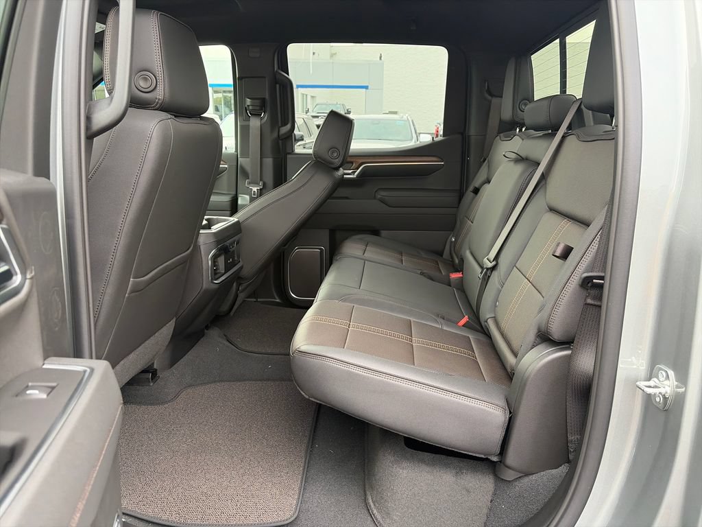 New 2026 Chevrolet Silverado 1500 High Country w/ Z71 Off-Road Package AWD/4WD image 27
