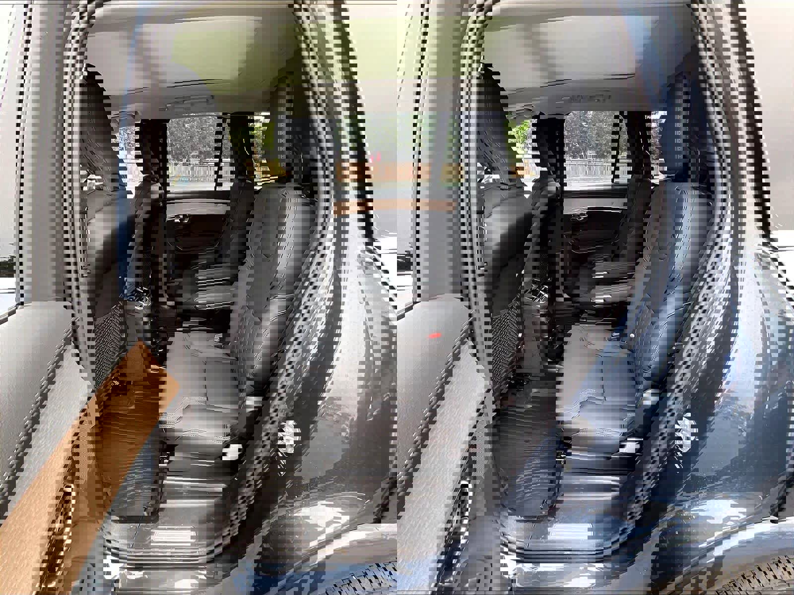 New 2026 Volvo XC90 T8 Plus w/ Protection Package Premier image 12