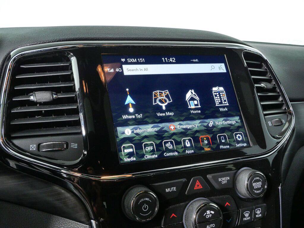 Used 2021 Jeep Grand Cherokee Laredo X RWD image 15