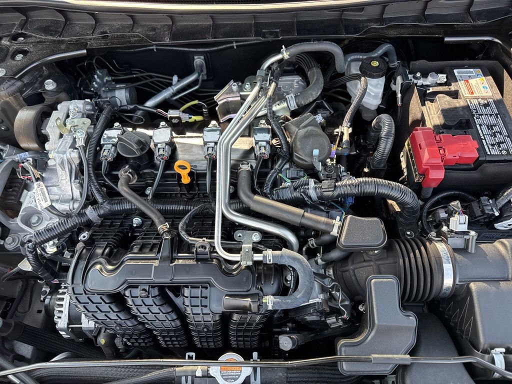 Used 2025 Nissan Altima 2.5 SV image 31